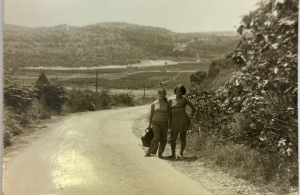 1968 שרה ביו ואסתר עליה לשפיה